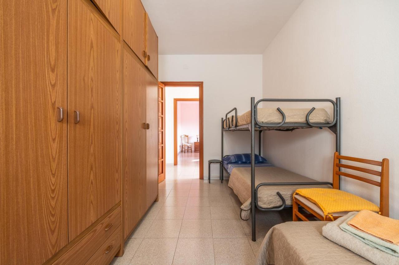 Casa Vacanze San Giovanni San Giovanni Suèrgiu Kültér fotó